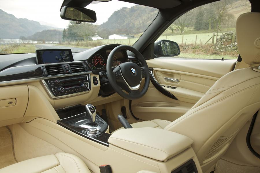  BMW 335iLuxury 2012 года  (UK) (фото 5 из 33)